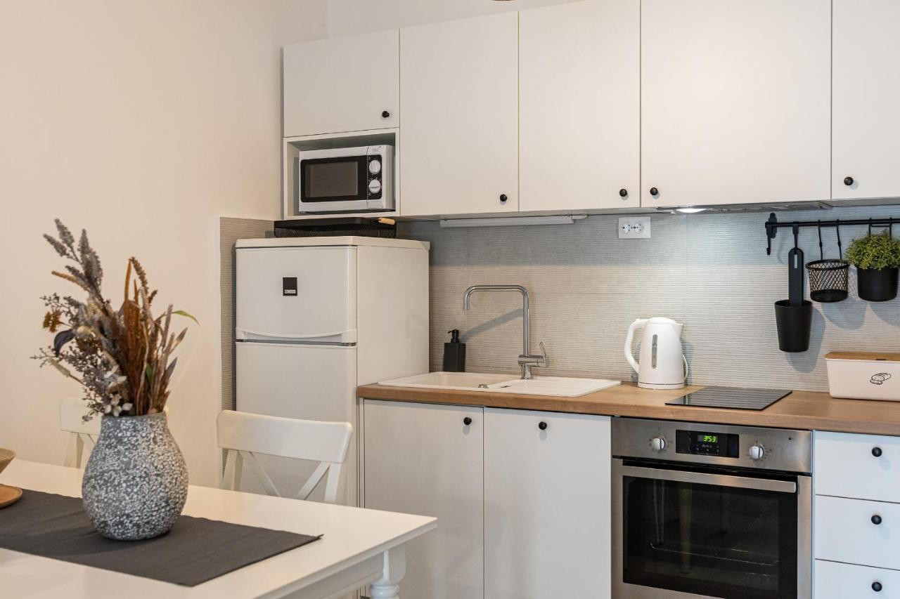 Apartments Juraj Petrčane Kültér fotó