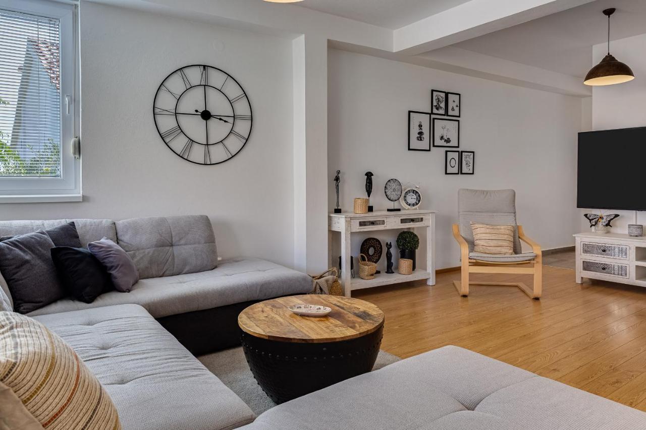 Apartments Juraj Petrčane Kültér fotó